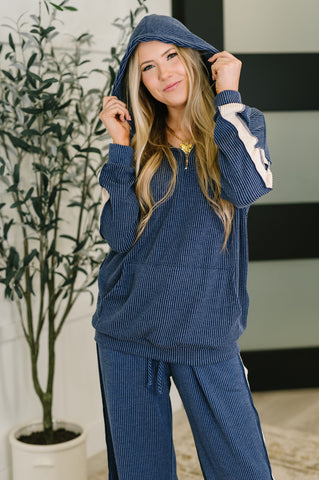 Certified Chiller Contrast Stripe Hoodie in Navy