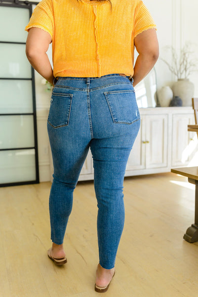 Hi-waisted Dandelion Embroidery Skinny - Ruby Rebellion