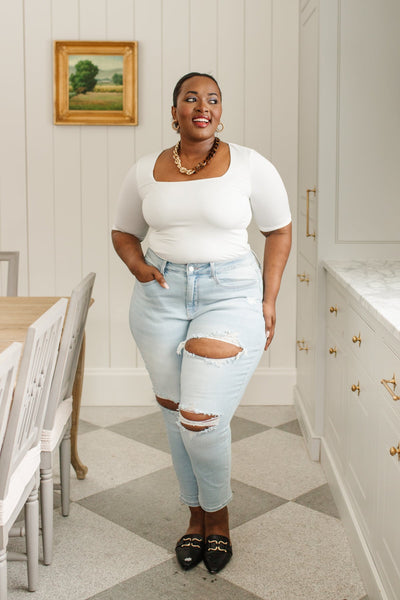 Super Light Destroyed Boyfriend Jeans - Ruby Rebellion