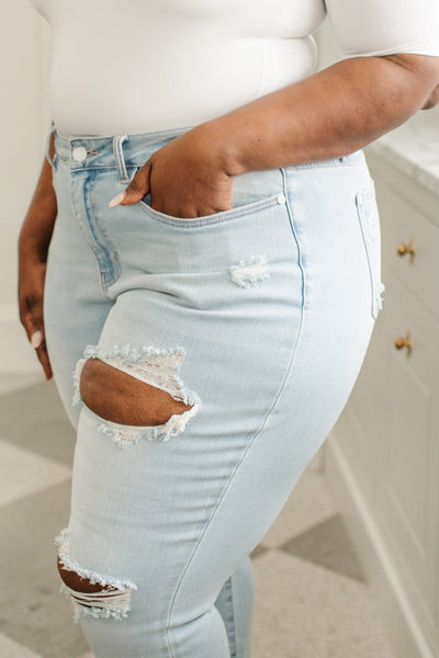 Super Light Destroyed Boyfriend Jeans - Ruby Rebellion