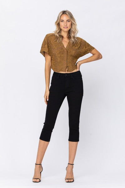 Judy Blue Mid Rise Black Skinny Denim Capri