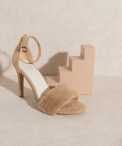 OASIS SOCIETY Hadley   Feather Heels