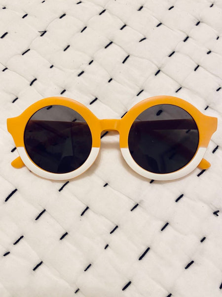 Kiss Me Jane Stylin' Kids Sunglasses!