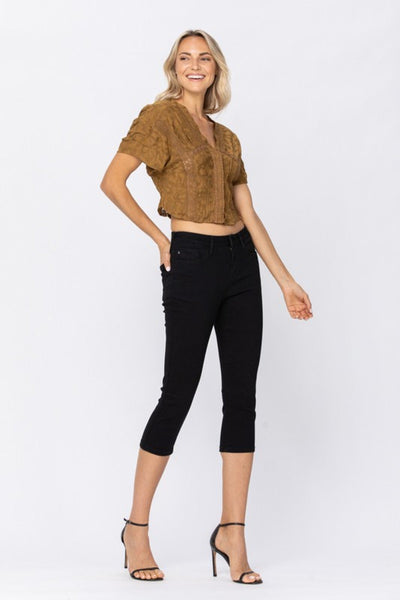 Judy Blue Mid Rise Black Skinny Denim Capri