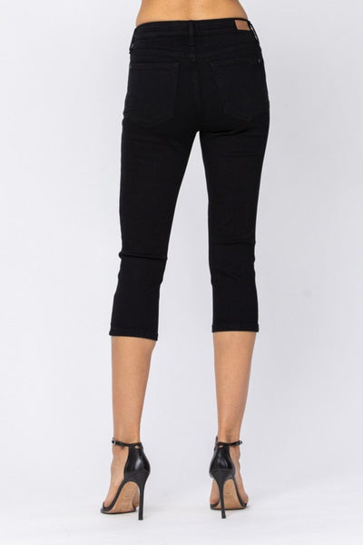 Judy Blue Mid Rise Black Skinny Denim Capri