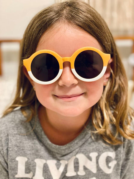 Kiss Me Jane Stylin' Kids Sunglasses!